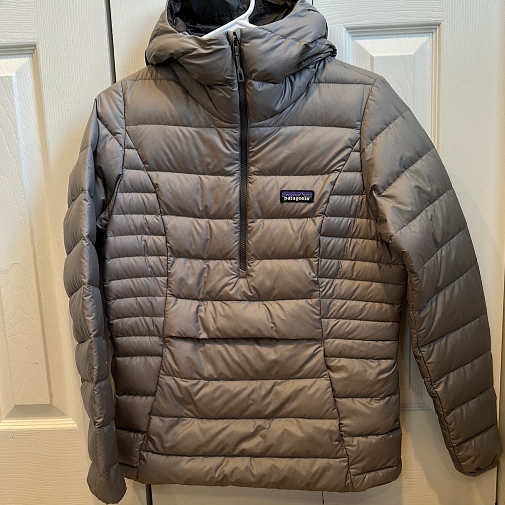 Patagonia Down Sweater Gray Pullover Puffer Jacket